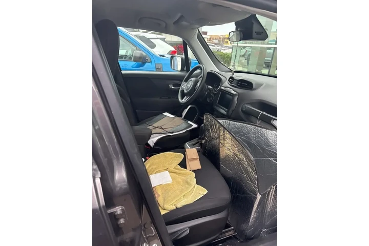 $13900 : Jeep Renegade 2018 Latitude image 10