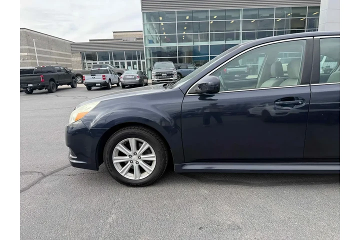 $6659 : Subaru Legacy 2012 AWD 2.5i image 3