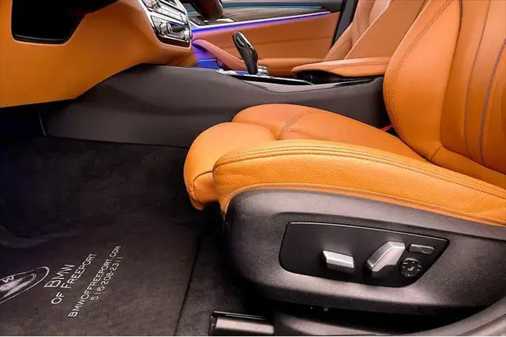 $39943 : BMW 5 Series 2023 AWD 530i x image 10