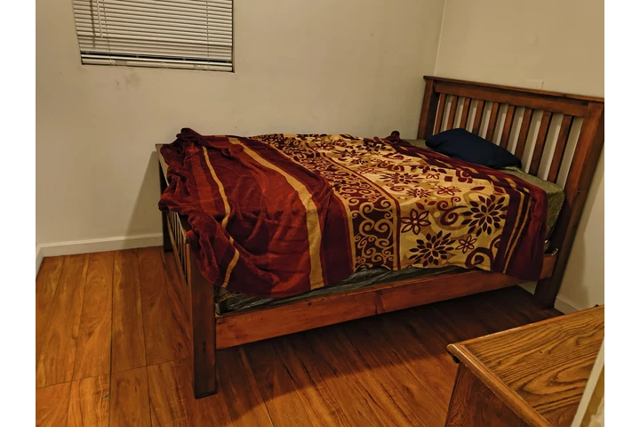 $700 : Rentó cuarto image 2