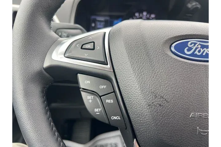 $26778 : Ford Edge 2023 AWD SEL 4dr C image 9