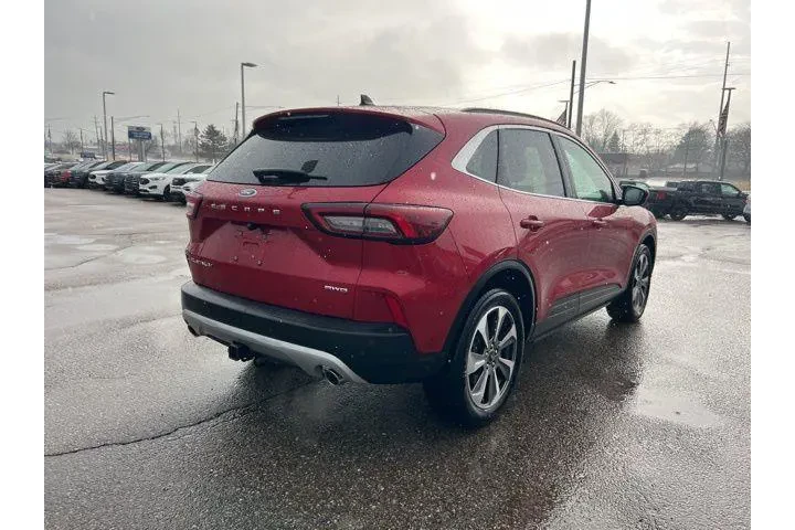 $26475 : Ford Escape 2023 AWD Platinu image 4