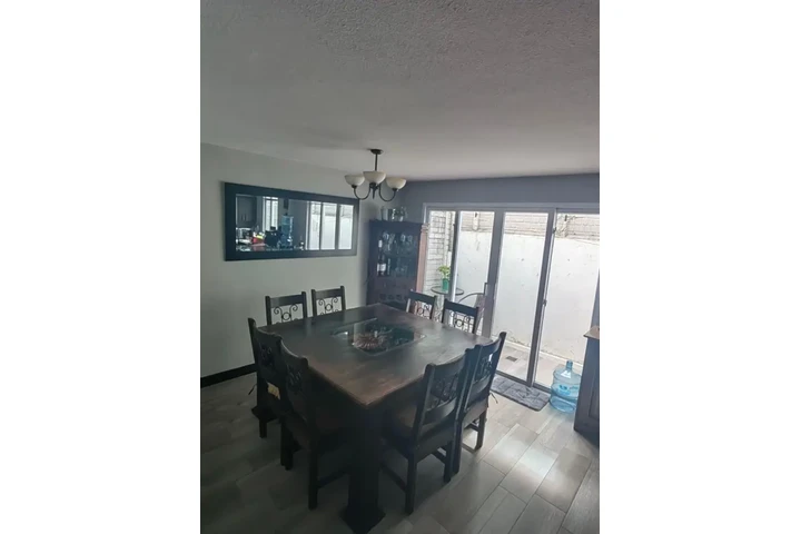 $1 : Casa en Condominio en Venta image 6