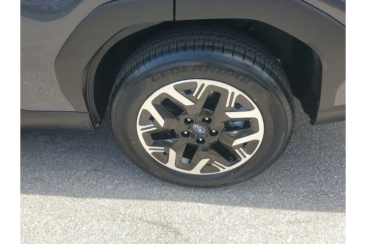 $26750 : Subaru Forester 2025 AWD Bas image 3