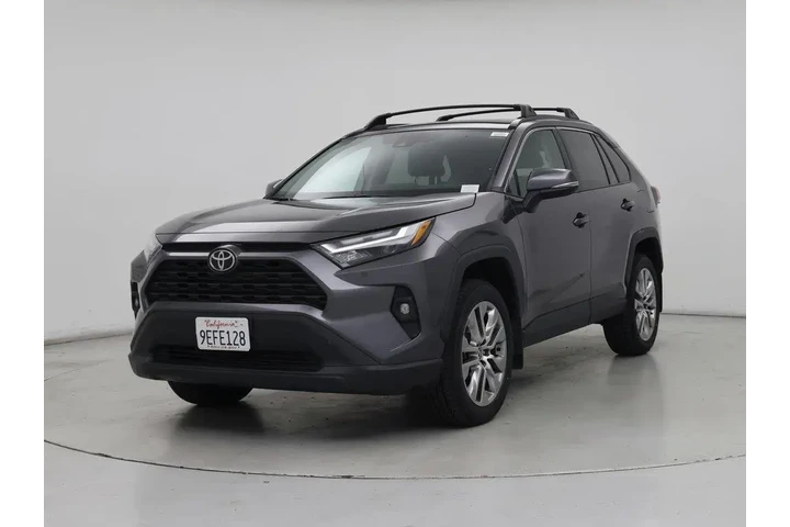 $31998 : Toyota RAV4 2022 AWD XLE Pre image 4