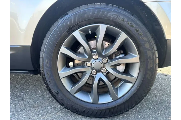 $17995 : 2015 Land Rover Range Rover S image 8