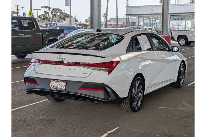 $22994 : Hyundai ELANTRA Hybrid 2025 image 4
