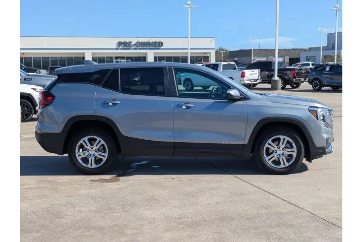 $20844 : GMC Terrain 2024 SLE 4dr SUV image 2