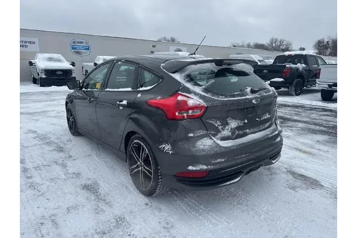 $14062 : Ford Focus 2017 ST 4dr Hatch image 7