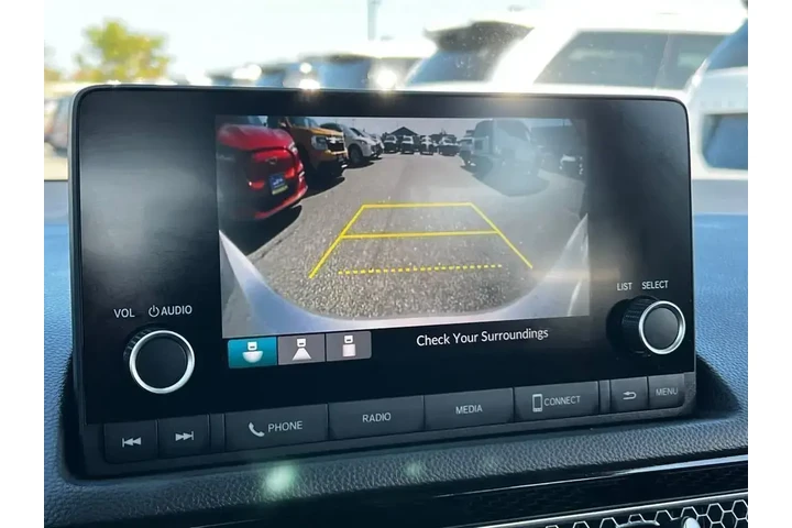 $22991 : Honda Civic 2024 LX 4dr Hatc image 5