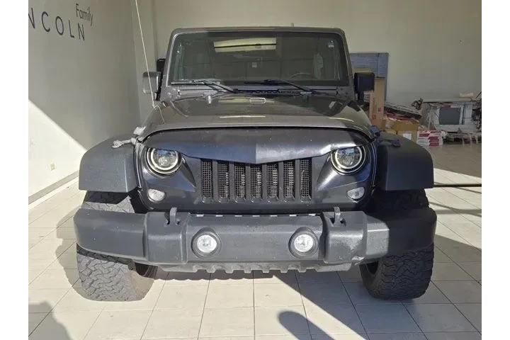 Jeep Wrangler JK Unlimited 2 image 2