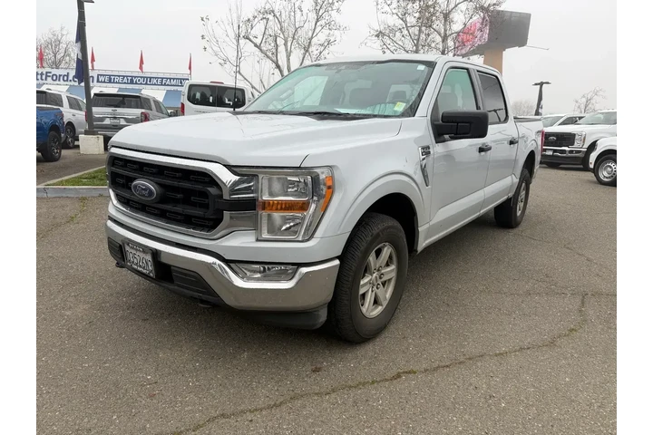 $33850 : Ford F-150 2022 4x4 XLT 4dr image 1
