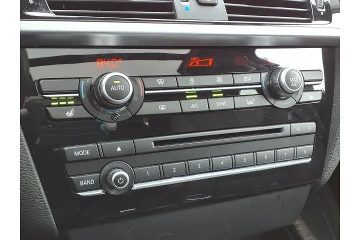 $18858 : BMW X3 2016 AWD xDrive28i 4d image 8