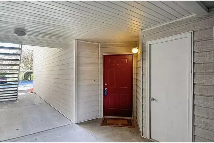 $1650 : Apartment for rent image 9