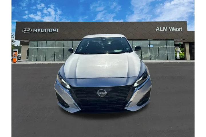 $17420 : Nissan Altima 2024 2.5 SV 4d image 2