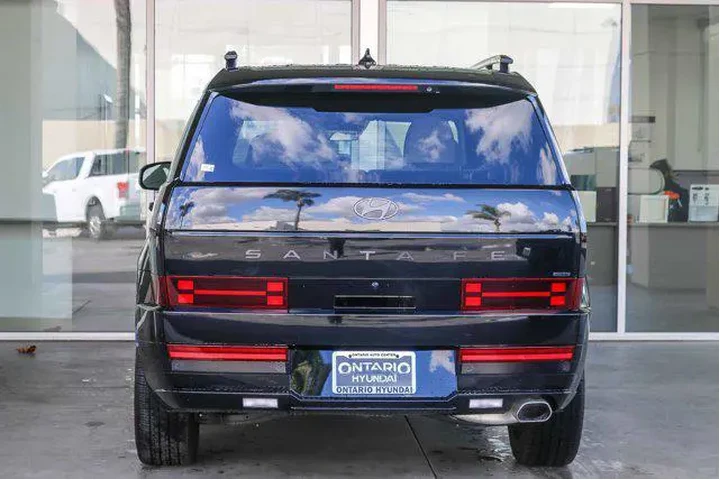 $38201 : Hyundai SANTA FE 2024 AWD Ca image 7