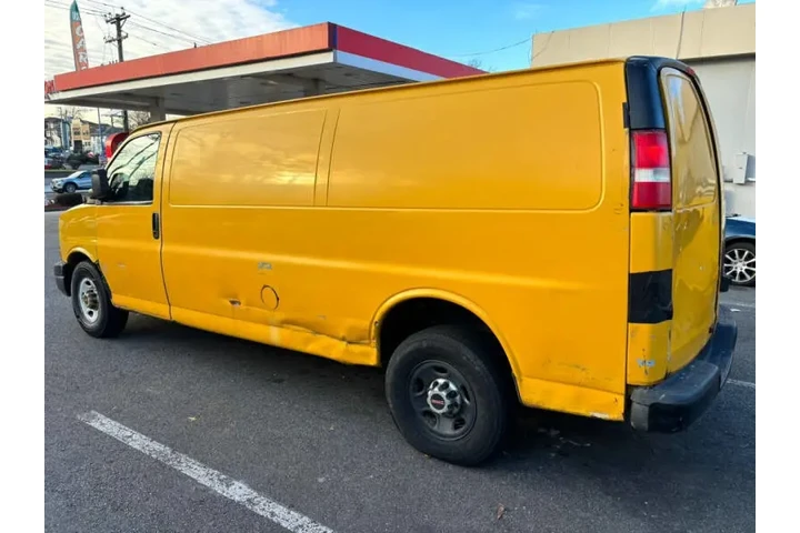 $3499 : 2012 GMC Savana 2500 image 4