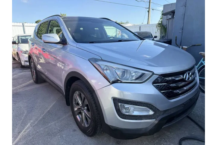 $8800 : 2016 Santa Fe Sport 2.4L image 3