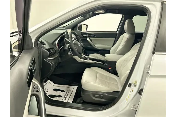 $25990 : Mitsubishi Eclipse Cross 202 image 9