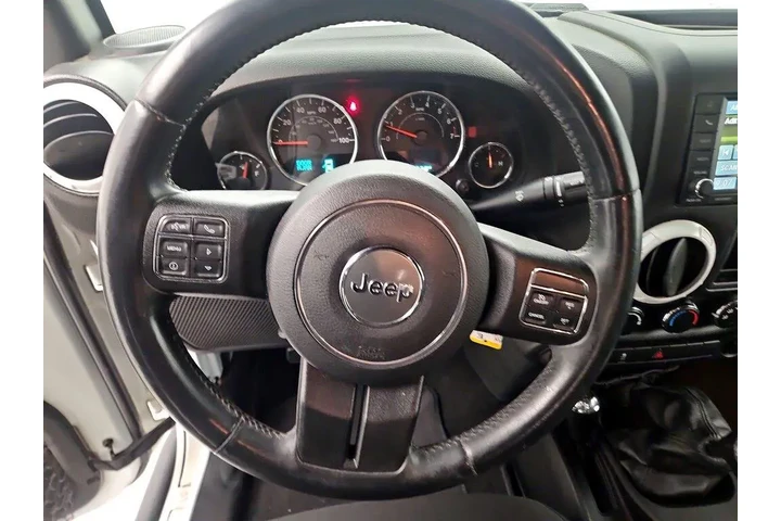 $17998 : Jeep Wrangler 2015 4x4 Sport image 10