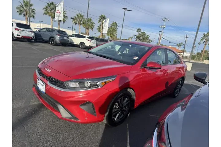 $17999 : Kia Forte 2024 LX 4dr Sedan image 1