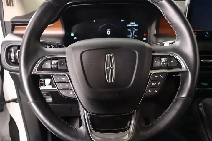 $37979 : Lincoln Nautilus 2022 Reserv image 3