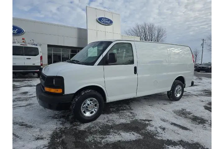 $18995 : Chevrolet Express 2014 3500 image 2