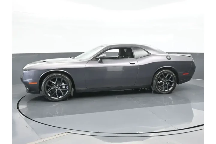 $20000 : Dodge Challenger 2022 SXT 2d image 2