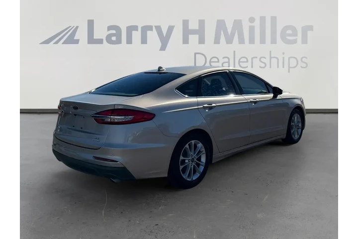 $13742 : Ford Fusion 2019 SE 4dr Seda image 5
