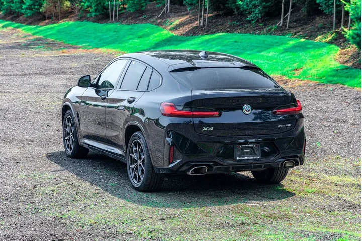 $30695 : BMW X4 2022 AWD xDrive30i 4d image 6