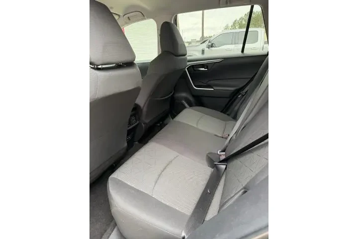 $27280 : Toyota RAV4 2024 XLE 4dr SUV image 8