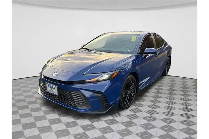 $26523 : Toyota Camry 2025 SE 4dr Sed image 3