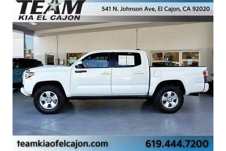 $36995 : Toyota Tacoma 2020 4x4 TRD S image 6