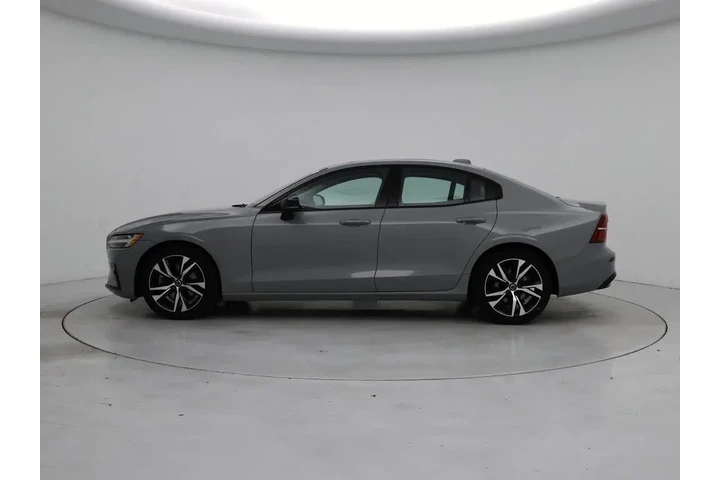 $27998 : Volvo S60 2024 B5 Core Dark image 3