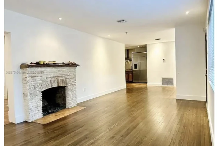 $1700 : 3 Apartamento image 1