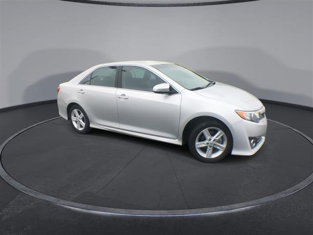 $17500 : PRE-OWNED 2013 TOYOTA CAMRY SE image 2