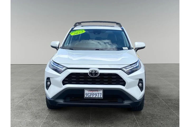 $30240 : Toyota RAV4 2023 XLE Premium image 8