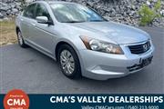 PRE-OWNED 2009 HONDA ACCORD LX en Madison WV