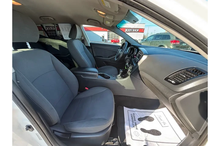 $7980 : 2015 Optima 4dr Sdn LX image 9