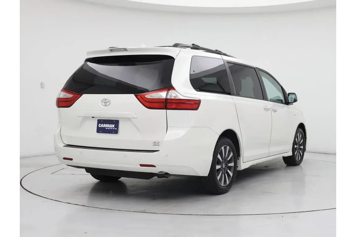$32998 : Toyota Sienna 2018 AWD XLE 7 image 8