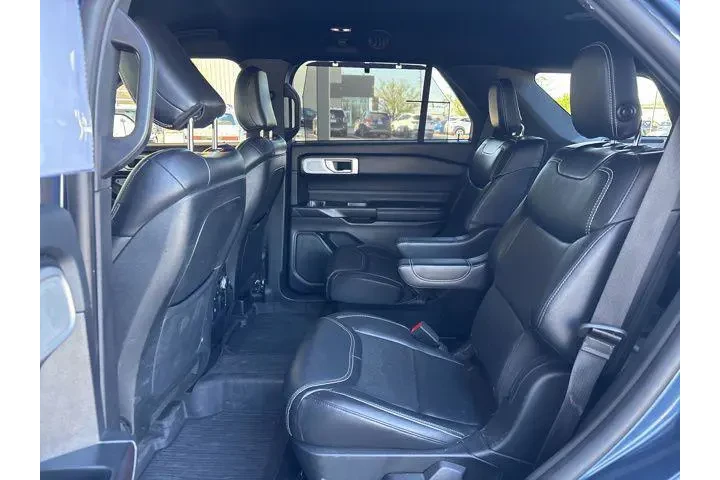 $23998 : Ford Explorer 2020 AWD ST 4d image 5