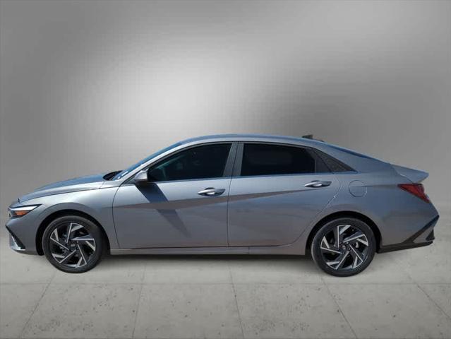 $29660 : New 2024 Hyundai ELANTRA HYBR image 2