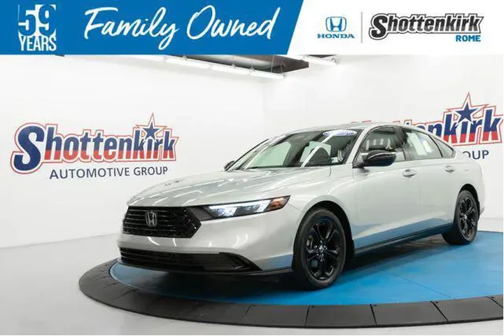 $29840 : Honda Accord 2025 SE 4dr Sed image 1