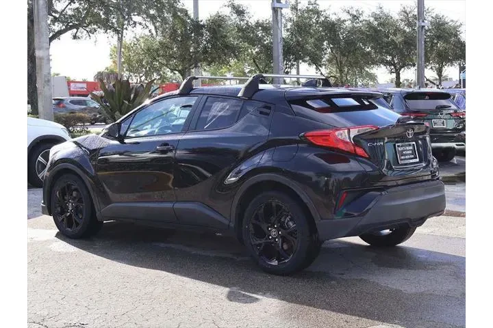 $13790 : Toyota C-HR 2019 LE 4dr Cros image 7