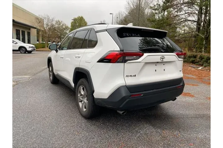 $24920 : Toyota RAV4 2023 XLE 4dr SUV image 4