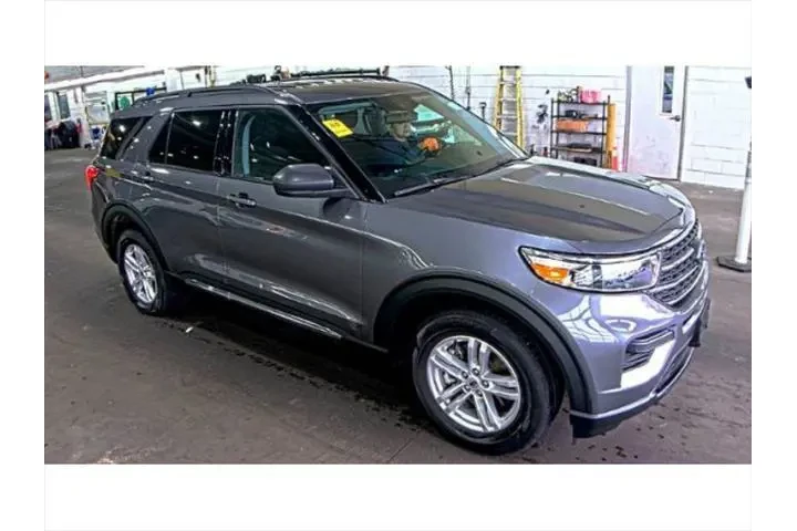 $25359 : Ford Explorer 2022 AWD XLT 4 image 3