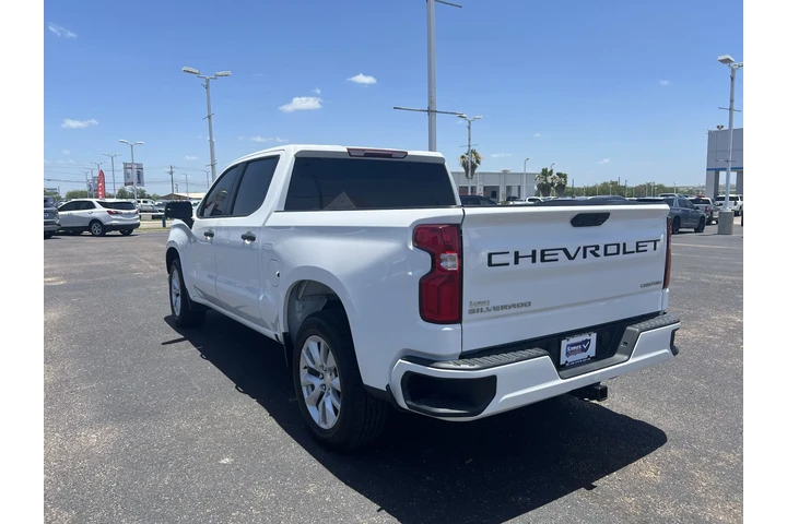 $27668 : 2020 Silverado 1500 Custom image 3