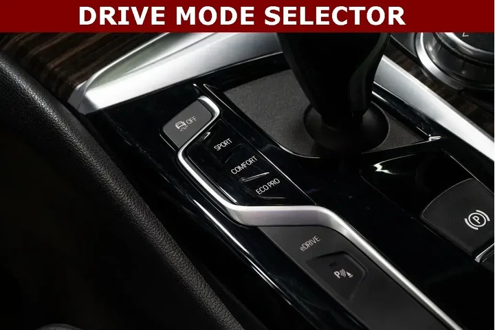 $21597 : BMW 5 Series 2019 530e iPerf image 4