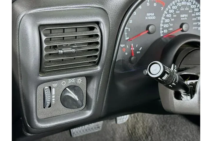 $15500 : Chevrolet Camaro 2002 Z28 2d image 10