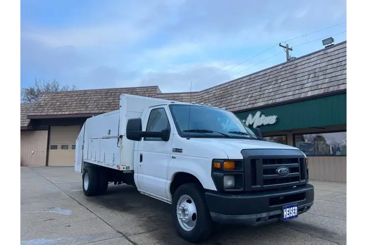 $7500 : 2010 E-450 | Dickinson ND | H image 1